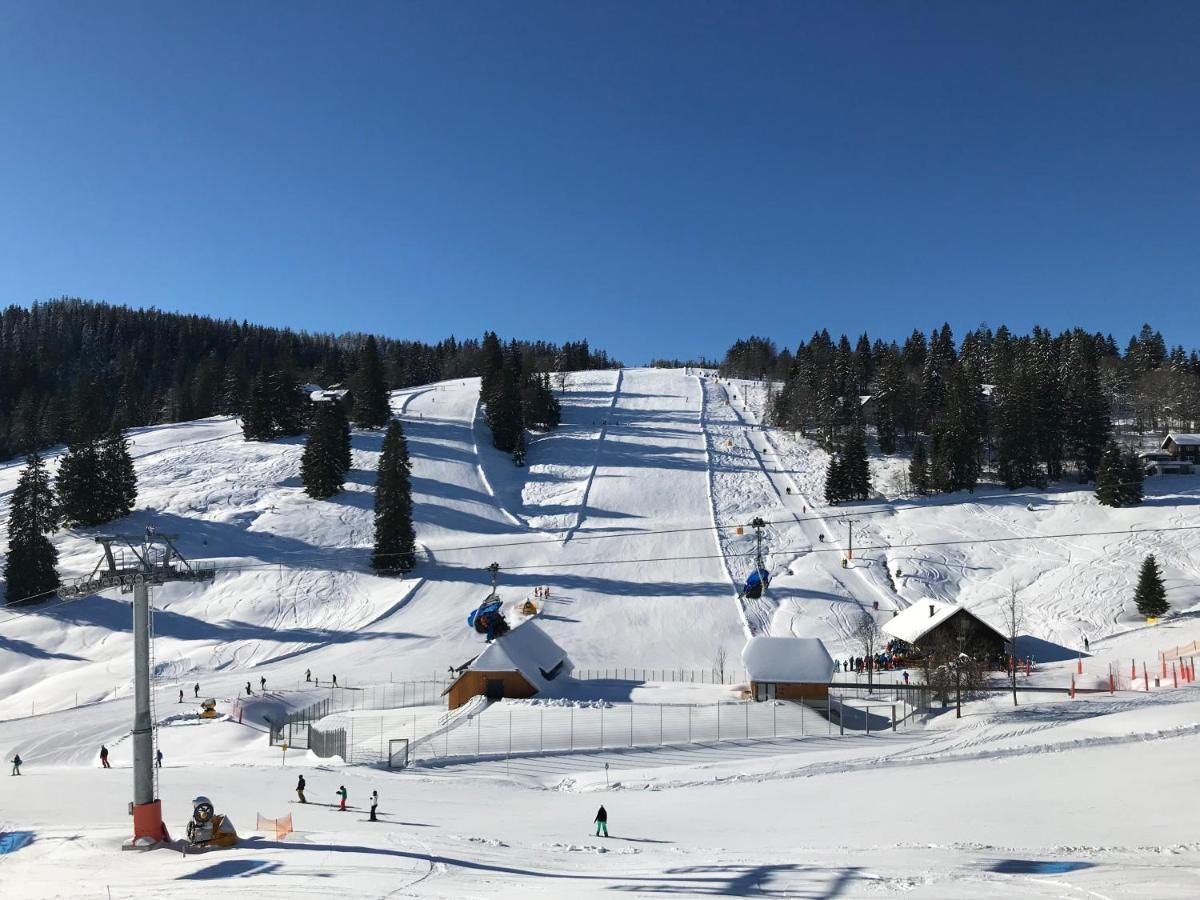 Ferienwohnung Feldberg Mit Whirlpool Direkt An Der Skipiste Ngoại thất bức ảnh